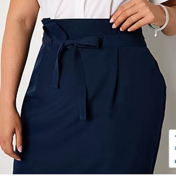 NWT Liz Claiborne Pencil Skirt - Picture 3 of 6